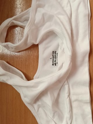 Conjunto sujetadores deportivos blanco con cerezas