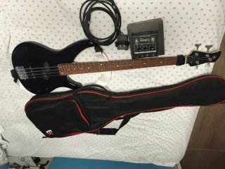 Bajo Eléctrico Yamaha Made in Indonesia