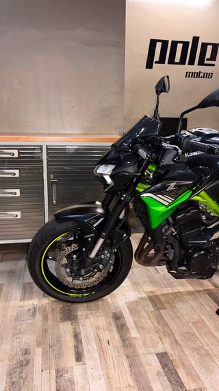 Kawasaki Z900 Full