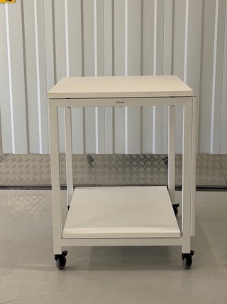 Mesa alta Ofiprix blanca con ruedas