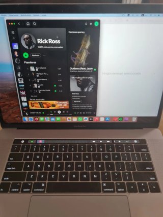 MacBook Pro Apple touchbar tactil