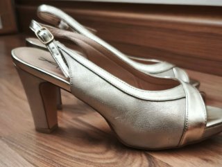 Zapatos de fiesta dorados talla 36