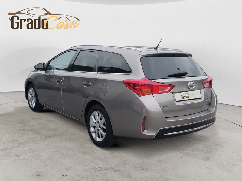 Toyota Auris 2014, foto 4