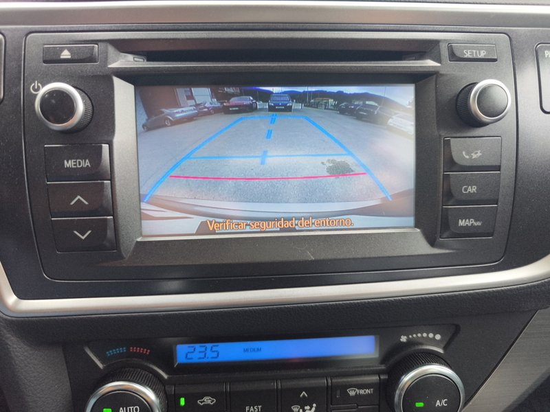 Toyota Auris 2014, foto 13
