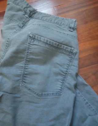 Pantaloni grigi uomo