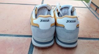 Zapatillas Joma grises y amarillas