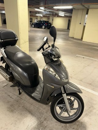 Honda SH300 Gris