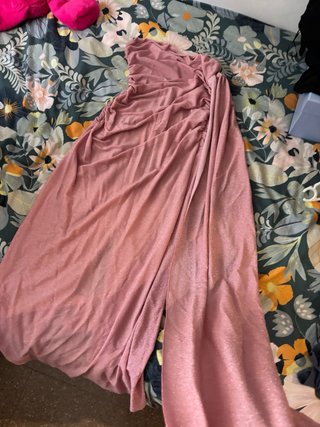 Vestido rosa brillante drapeado