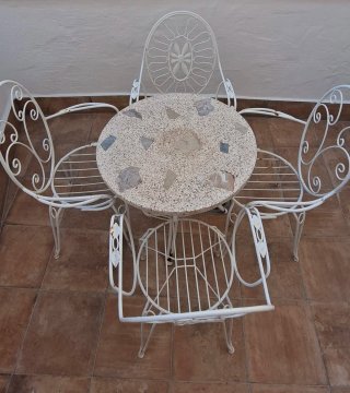 Conjunto Terraza Hierro Forjado y Mesa Terrazo