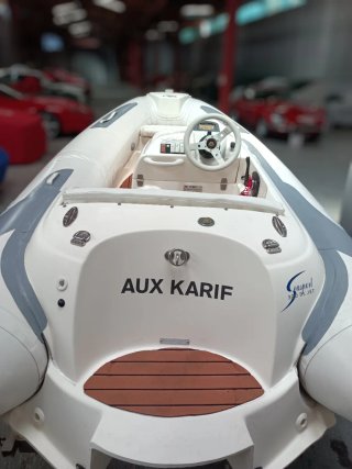 Lancha Jet Avon 3.20 motor Yamaha