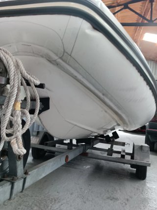 Lancha Jet Avon 3.20 motor Yamaha