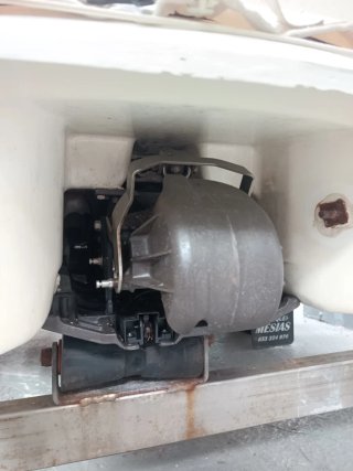Lancha Jet Avon 3.20 motor Yamaha