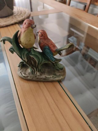 Figura de porcelana de dos pájaros