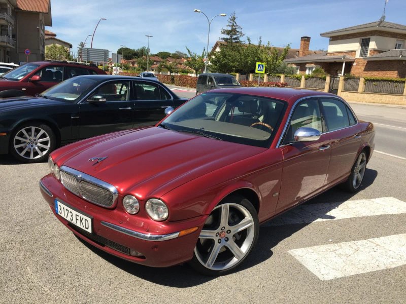 Jaguar XJ 2007 - foto 1