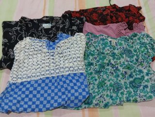 Lote 5 Blusas Talla M en perfecto estado