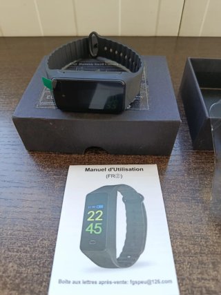 Reloj con cámara espía