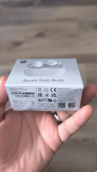 Beats Solo Buds Blancos