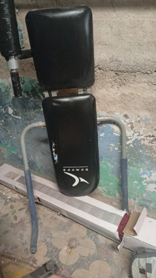 Maquina variadas de gimnasio