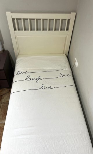 Cama IKEA con colchón