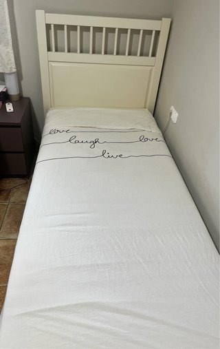 Cama IKEA con colchón