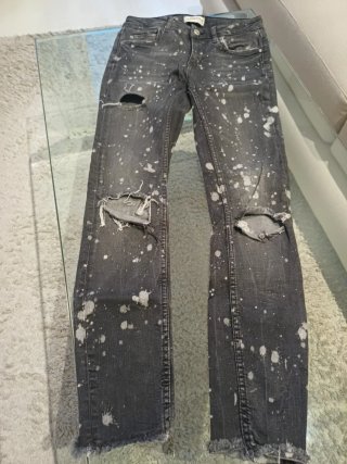 Pantalones vaqueros Zara pitillo desgastados