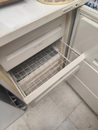Congelador vertical blanco