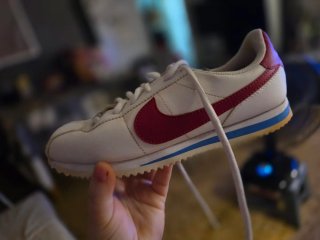 Zapatillas Nike Cortez Mujer Blancas Rojas