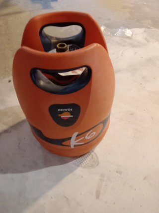 Batería Coche/Caravana + Rollo Plástico Sillas