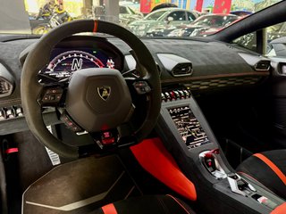 Lamborghini HURACAN STO LP 640-2 640cv