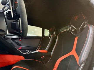 Lamborghini HURACAN STO LP 640-2 640cv