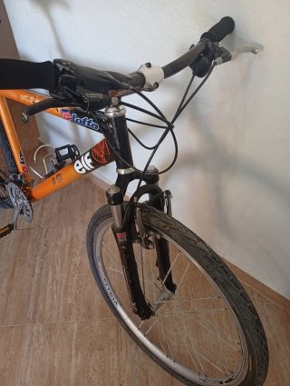 Bicicleta de Montaña Naranja