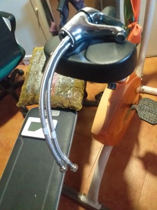 Grifo de baño metálico con flexibles