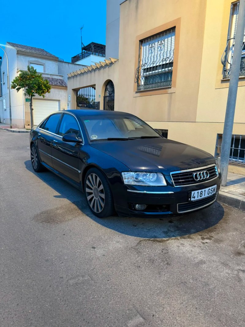 Audi A8 2003 - foto 1
