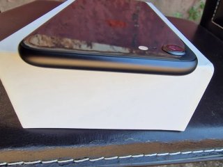 iPhone 8. Batería 96%