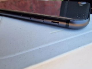 iPhone 8. Batería 96%