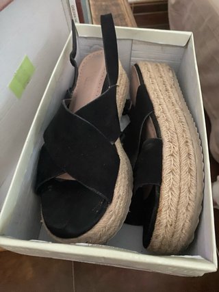 Sandalias esparto negras cruzadas
