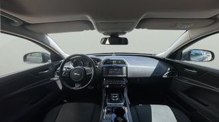 Jaguar XE 2.0 Diesel XE-Pure RWD 132 kW (180 CV)