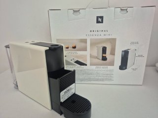 Cafetera Nespresso Original Essenza Mini