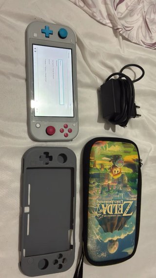 Nintendo Switch Lite Gris edición Pokémon