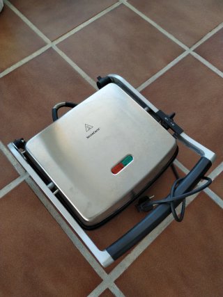 Freidora de air, sandwichera, plancha...