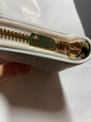 Cartera Estampada Compacta