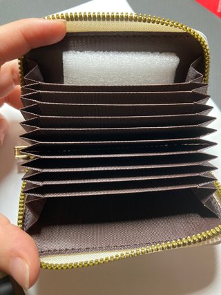Cartera Estampada Compacta