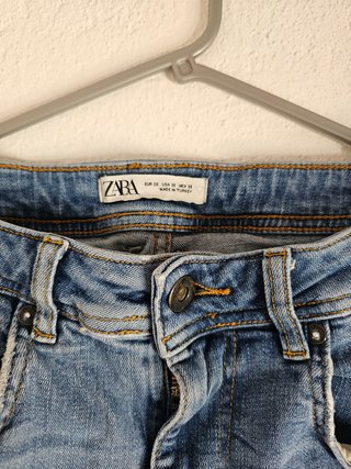 2 vaqueros pitillo de lavado claro Zara Man