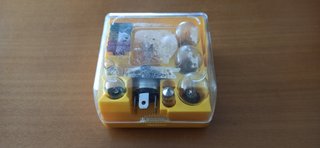 Caja bombillas de recambio H4