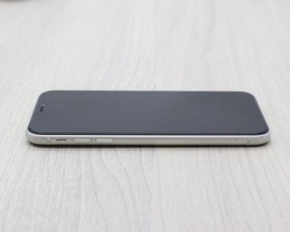 iPhone XR A 2105 Blanco + Factura