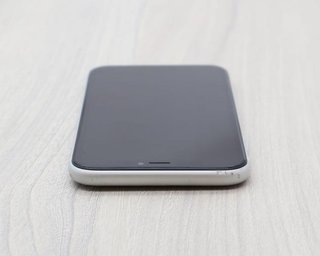 iPhone XR A 2105 Blanco + Factura