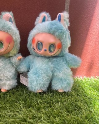 Muñeco Labubu Peluche Rosa y Azul
