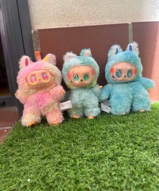 Muñeco Labubu Peluche Rosa y Azul