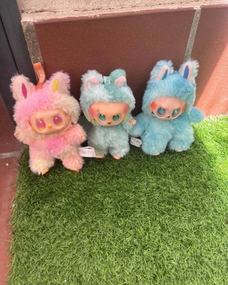 Muñeco Labubu Peluche Rosa y Azul