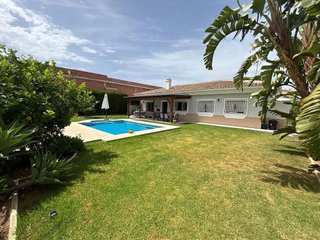 Chalet en venta en Capellanía - Retamar en Alhaurín de la Torre
